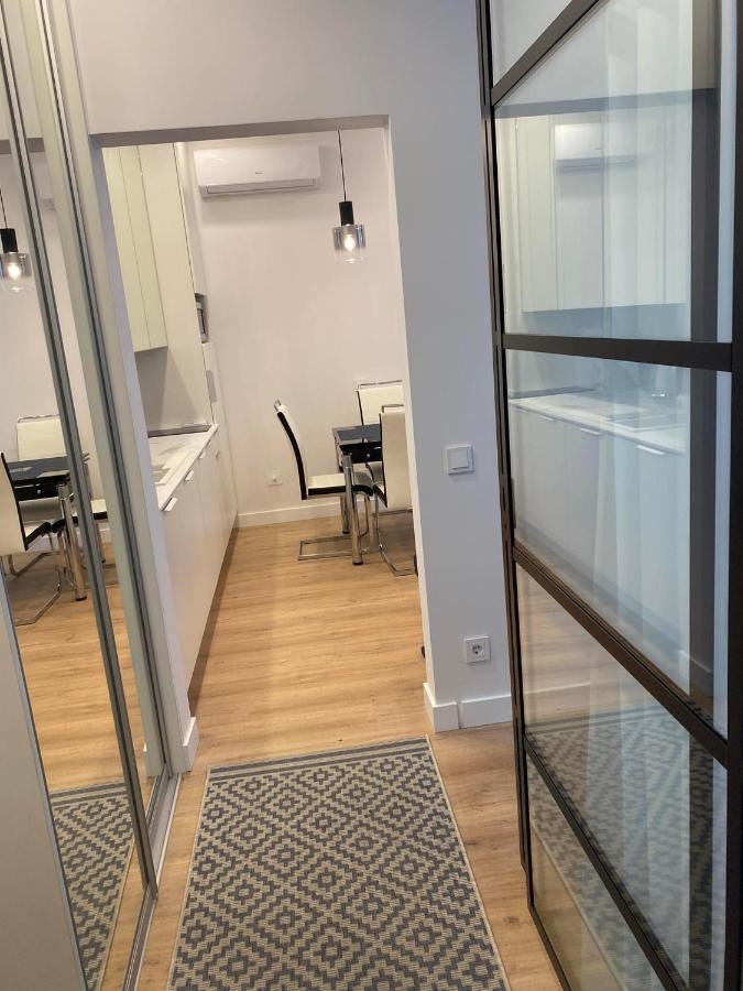Moder Chic Apartment In Center-Prime Rentals Kaunas Exterior photo